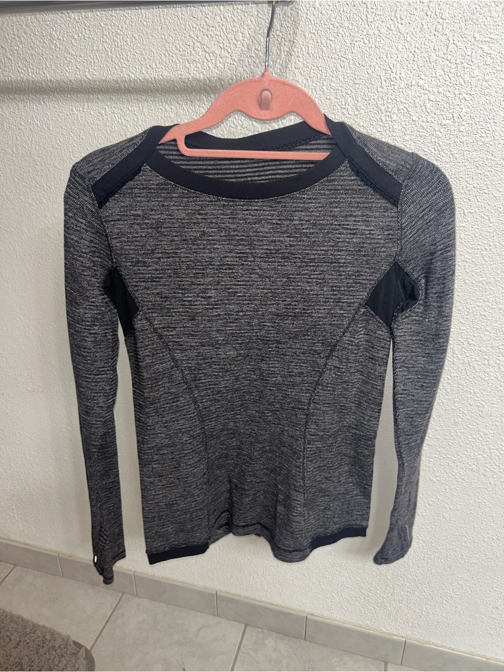 Lululemon Base Runner Long Sleeve Top Womens